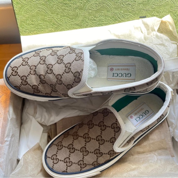 Gucci Platform Slip Ons - Picture 4 of 4